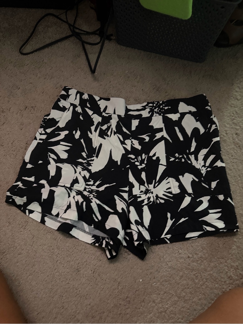 Nine West Black and White Floral High-Waist Shorts